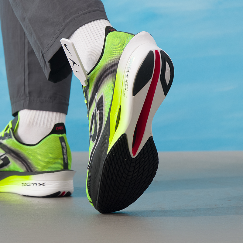 Nike Men's Sports Shoes Zoomx  - Men'S Shoes Zoomx review and price